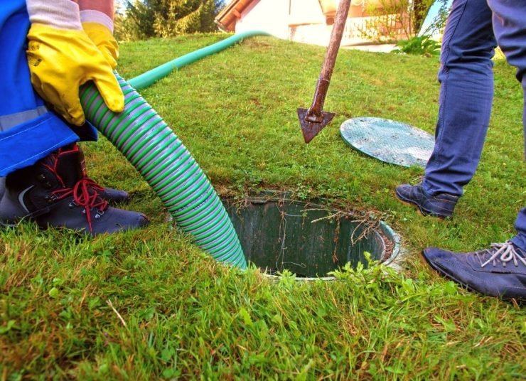what-things-can-clog-a-septic-tank-740x536